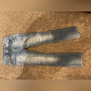 Miss Me Bootcut Embroidered Jeans

Size: 28

Inseam: 34
